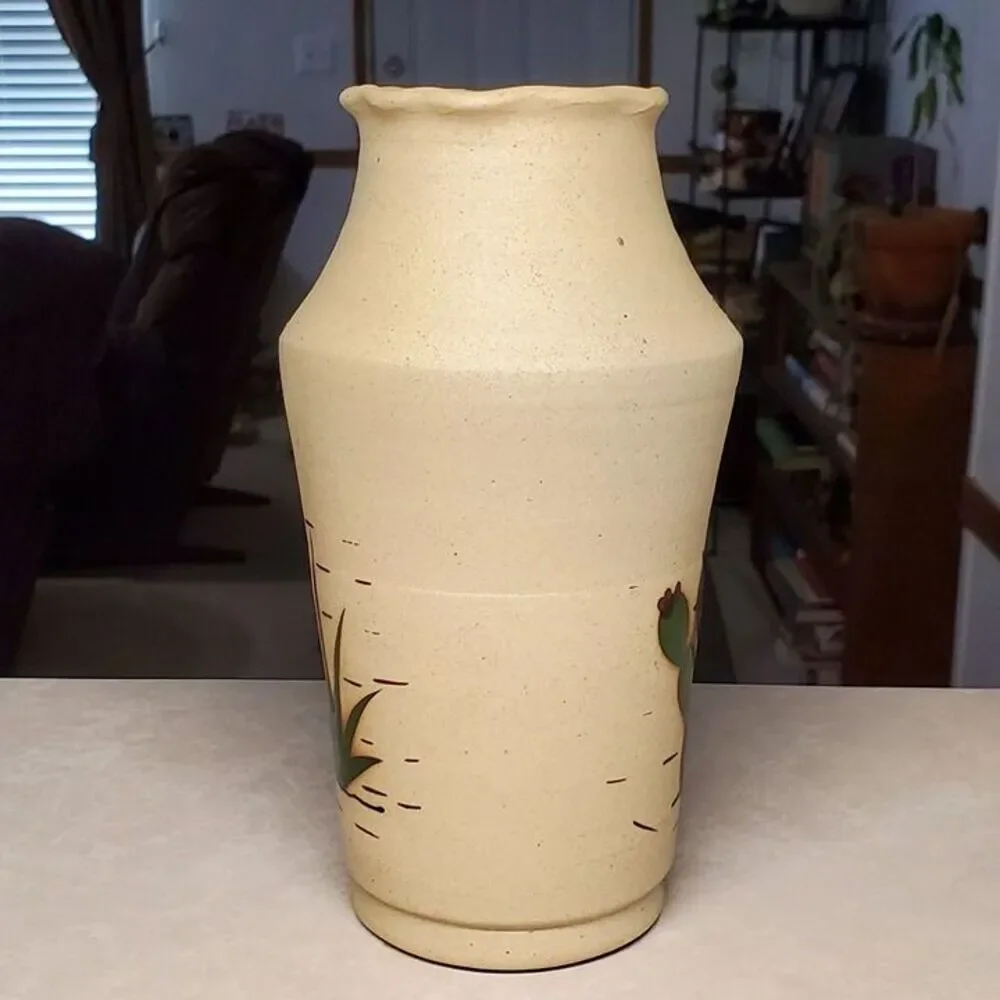 Mexican Artisan Pottery Vase Quail 8.5